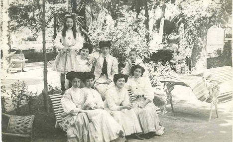 Grupo de señoras en Mondariz.