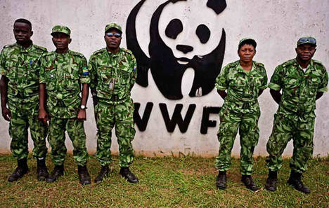 Guardaparques financiados por WWF en Gabon.