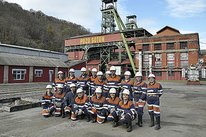Los alumnos del primer curso de experto universitario en Patrimonio Industrial que se imparte en Asturias visitan el Pozo Sotón