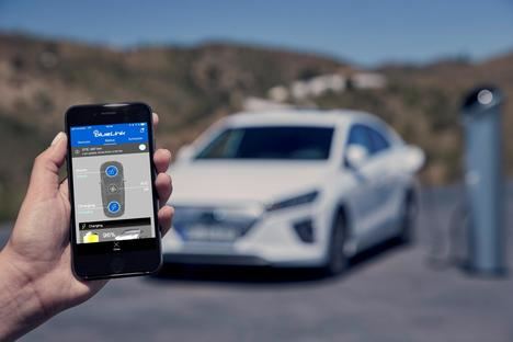 Hyundai con Bluelink® Connected Car Services en todos los modelos