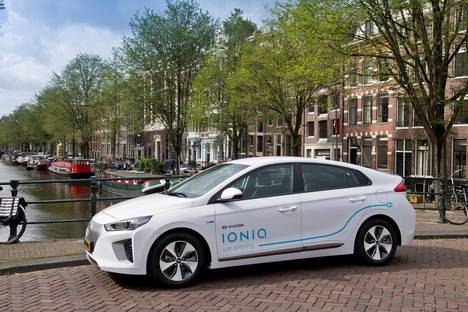 100 Hyundai IONIQ eléctricos toman la ciudad de Amsterdam