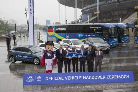 Hyundai cede vehículos de apoyo a la UEFA EURO 2016