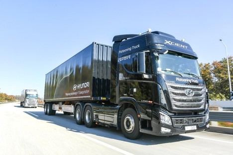 Éxitosa prueba de Hyundai de conducción autónoma con camiones en caravana