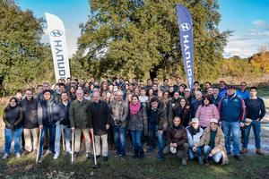 Los trabajadores de Hyundai Motor España plantan 600 árboles