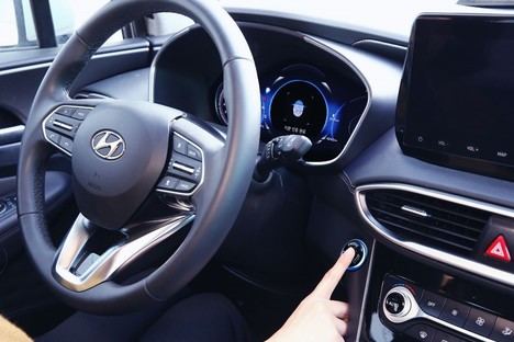 Hyundai Motor desvela la primera Tecnología inteligente de huellas dactilares para vehículos