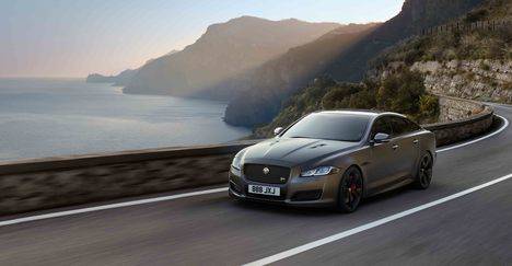 Nuevo Jaguar XJR 575