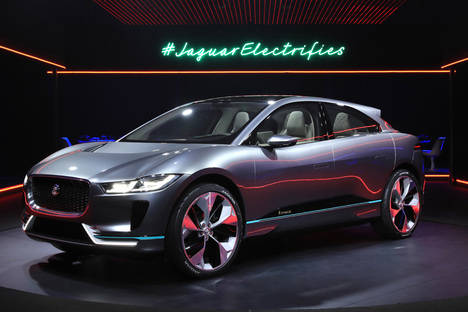 Electrizante presentación del prototipo I-Pace