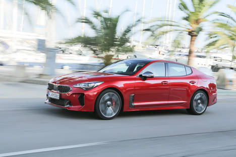 El Kia Stinger, finalista del Coche del Año en Europa 2018