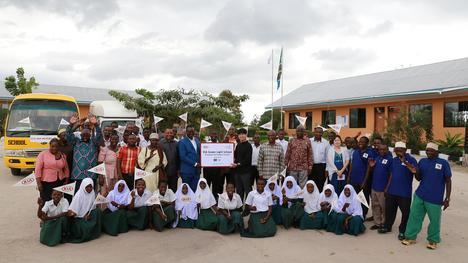 Kia entrega al Gobierno de Tanzania la nueva 'Kia Green Light School'