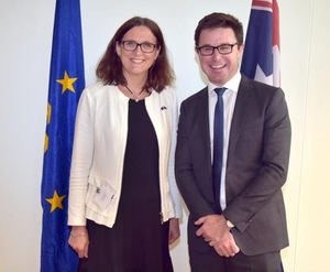 La UE y Australia abren negociaciones para un amplio acuerdo comercial