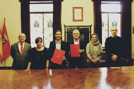 La empresa Alcalá District Heating y el Ayuntamiento de Alcalá firman el proyecto de energías renovables “Alcalá Eco Energías”