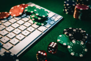 ¿La gente invierte en jugadores de póker?