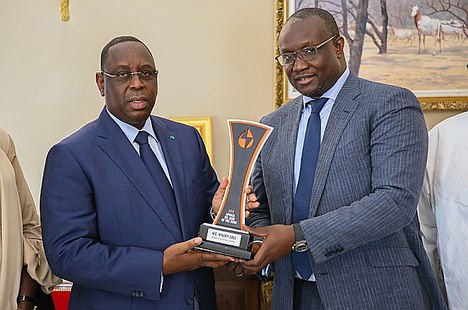 La industria petrolera y la sociedad civil felicitan al 'Africa Oil Man of the Year' Macky Sall