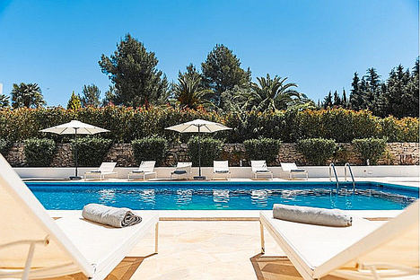 Las villas y residencias 'deluxe' relanzan el sector inmobiliario de Ibiza según Ibiza B. M