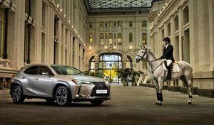 Lexus emplea Madrid Horse Week 2018 para lanzar el UX 250h Híbrido