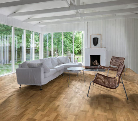 Los suelos de madera en acabado mate y de tonos claros marcan tendencia en decoración según el catálogo de KARELIA 2018