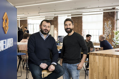 Luca Martinetti (izqda.), cofundador y CTO de TrueLayer y Francesco Simoneschi, CEO y cofundador de TrueLayer.