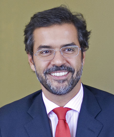 Luis Freitas De Oliveira, Capital Group.