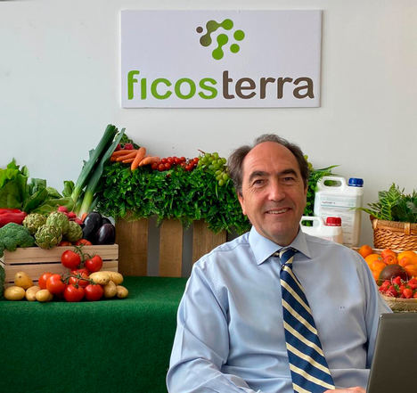 Luis Lombana, Ficosterra.