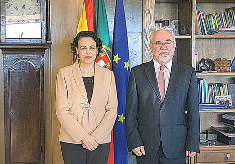 Magdalena Valerio y el ministro de Trabajo Solidaridad y Seguridad Social de Portugal, José Antonio Vieira da Silva.