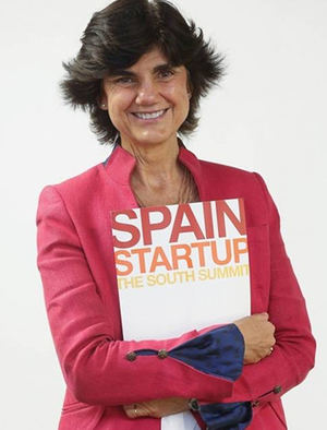 La fundadora de Spain Startup-South Summit, María Benjumea, recibe en el Senado el Premio a la Trayectoria Personal 2019