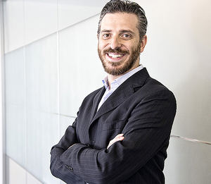 Marco Marlia, galardonado como mejor emprendedor en los premios ‘Rising Stars Awards’