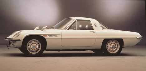 Mazda celebra el 50º aniversario de su primer modelo con motor rotativo