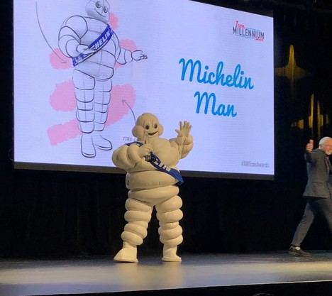 El muñeco Michelin recibe el premio “Icon of the Millenium”