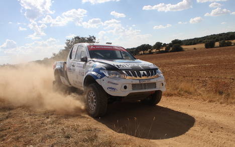 Triunfo de Rubén Gracia y su Mitsubishi L200