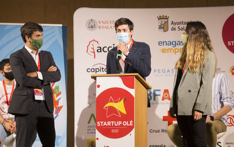 Moro, Muñoz y Fernández en la entrega del reto Iberdrola en startup olé.