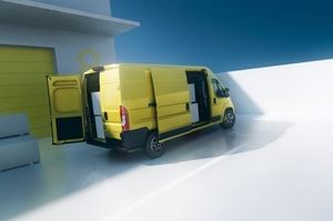 Nuevo Opel Movano, mayores prestaciones y más confort
 