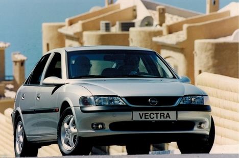 El Opel Vectra, un precursor de la seguridad hace 25 años