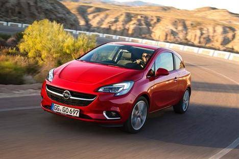 Opel cinco meses encabezando el mercado de turismos