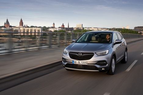 Más potencia y refinamiento para el Opel Grandland X