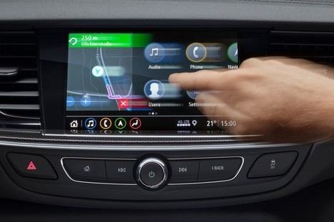 Debut de la próxima generación de sistemas de infoentretenimiento en el Opel Insignia