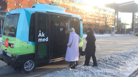 Estocolmo pone en marcha su primer autobús autónomo, con tecnología de Ericsson