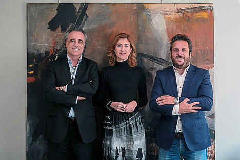 Pau Molins (izq) - Laura Urquizu - Josep Coll