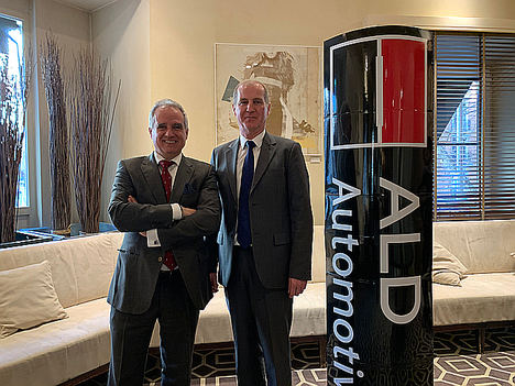 Pedro Malla, director general de ALD Automotive España, y Gilles Bellemère, Deputy CEO de ALD Automotive.