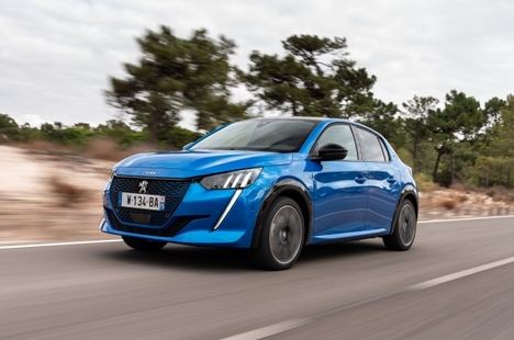 Peugeot líder del mercado de vehículos electrificados