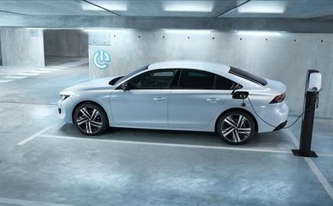 Peugeot presenta dos primicias mundiales en el Salón de Ginebra