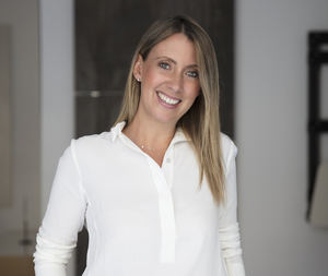 Pilar Martínez-Cosentino, vicepresidenta de Grupo Cosentino, ganadora del “Premio Mujer Empresaria CaixaBank 2021”
