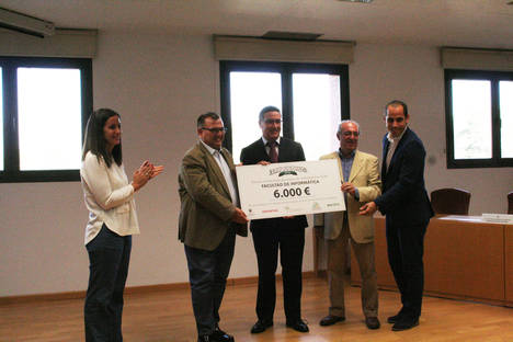 La Facultad de Informática de la UCM, ganadora de la competición de concienciación de reciclaje Vidrio Fighters