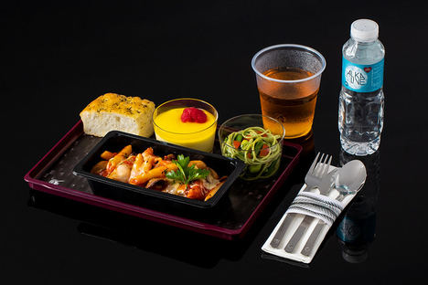 Qatar Airways lanza 'Quisine', una nueva experiencia a bordo que eleva la experiencia de viaje de los pasajeros en Clase Turista‎