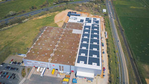 RS Components aprovecha la energía solar en la gran ampliación de su centro de distribución europeo