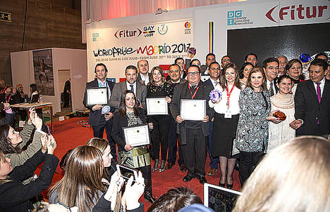 Miradas Viajeras, de Capital Radio, recibe el premio Excelencias Turísticas 2016