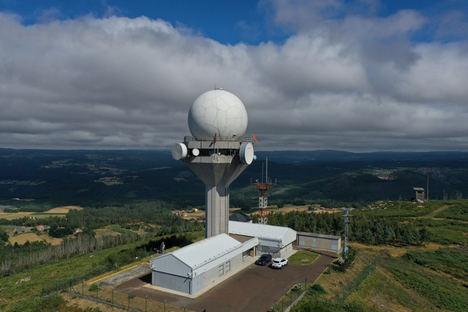 ENAIRE pone en servicio hoy en A Coruña un nuevo radar con una inversión de más de un millón de euros