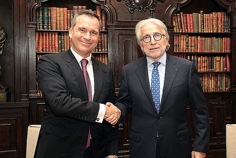 Rafael García Meiro (izq.) CEO de AENOR y Josep Sánchez Llibre, presidente del Foment del Treball.