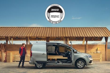 Renault España recibe el premio “Internacional Van of the Year 2022”