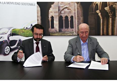 Santa María la Real y la Fundación Renault impulsan el programa “lanzaderas de Empleo”
