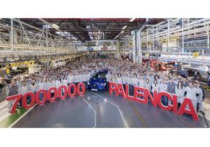 La factoría de Palencia produce el vehículo 7 millones